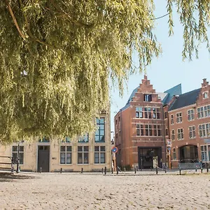 de-draecke-hostel.hotelsghent.com/